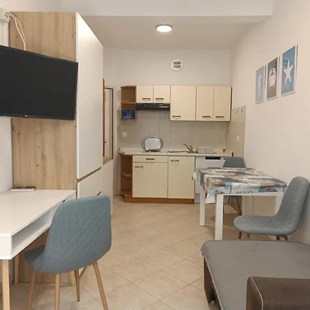 Jelovac Apartament *