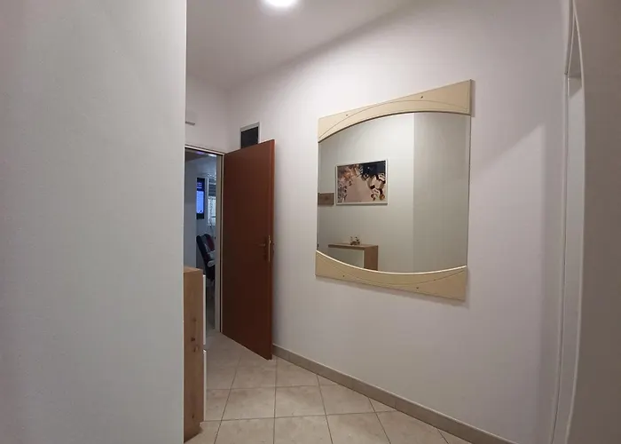 Jelovac Πόρετς